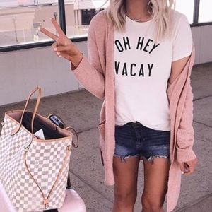“Oh Hey Vacay” Graphic Tee